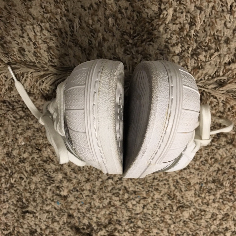 Adidas Superstar in White/Silver Leather - Sz 10M (Worn 1 time) EUC !! - Picture 8 of 13